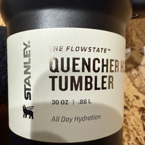 Stanley HYPER GEO Heat Wave Quencher 30oz Tumbler Brand New - Picture 3 of 5
